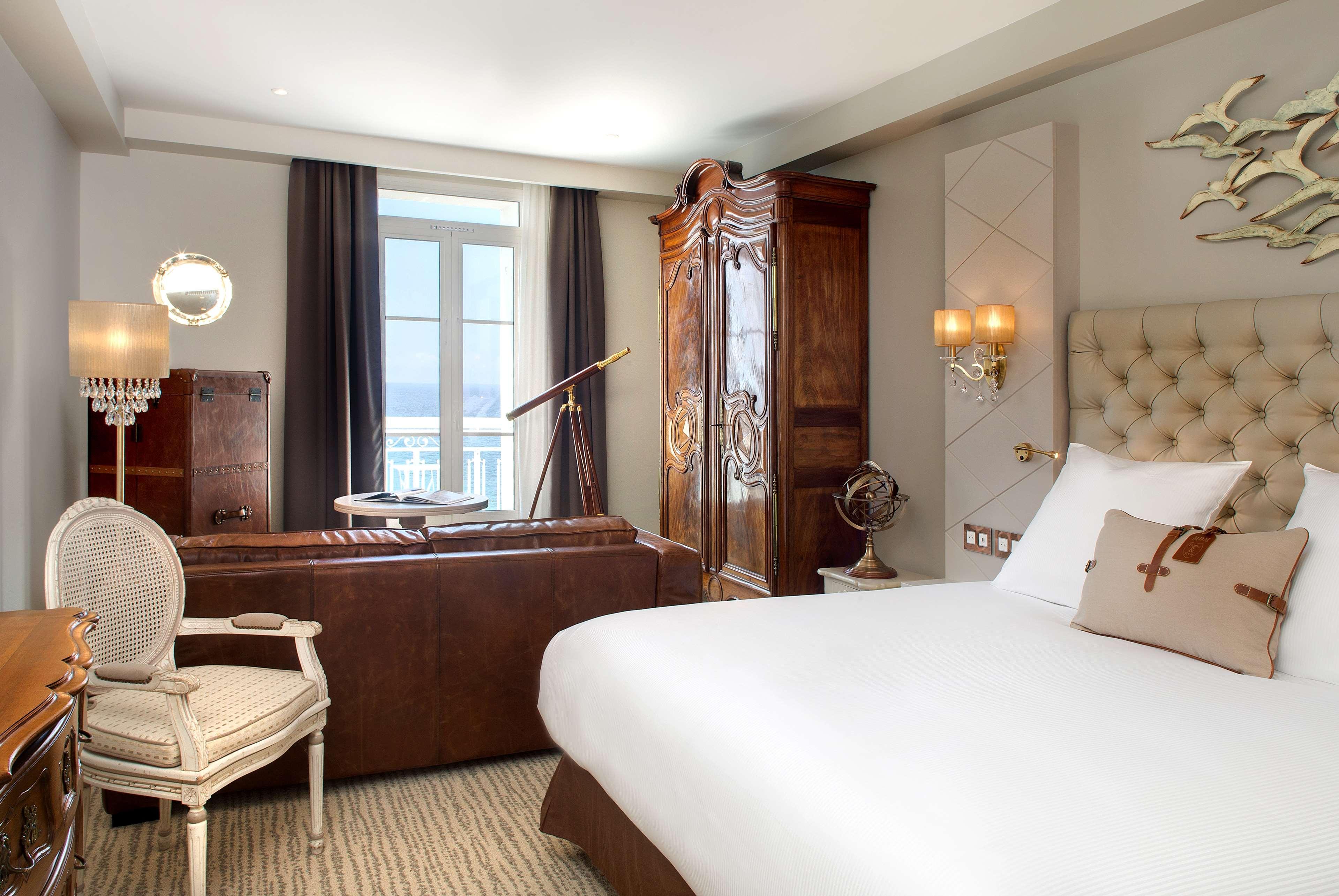Grand Hotel Des Sablettes Plage, Curio Collection By Hilton La Seyne-sur-Mer Buitenkant foto