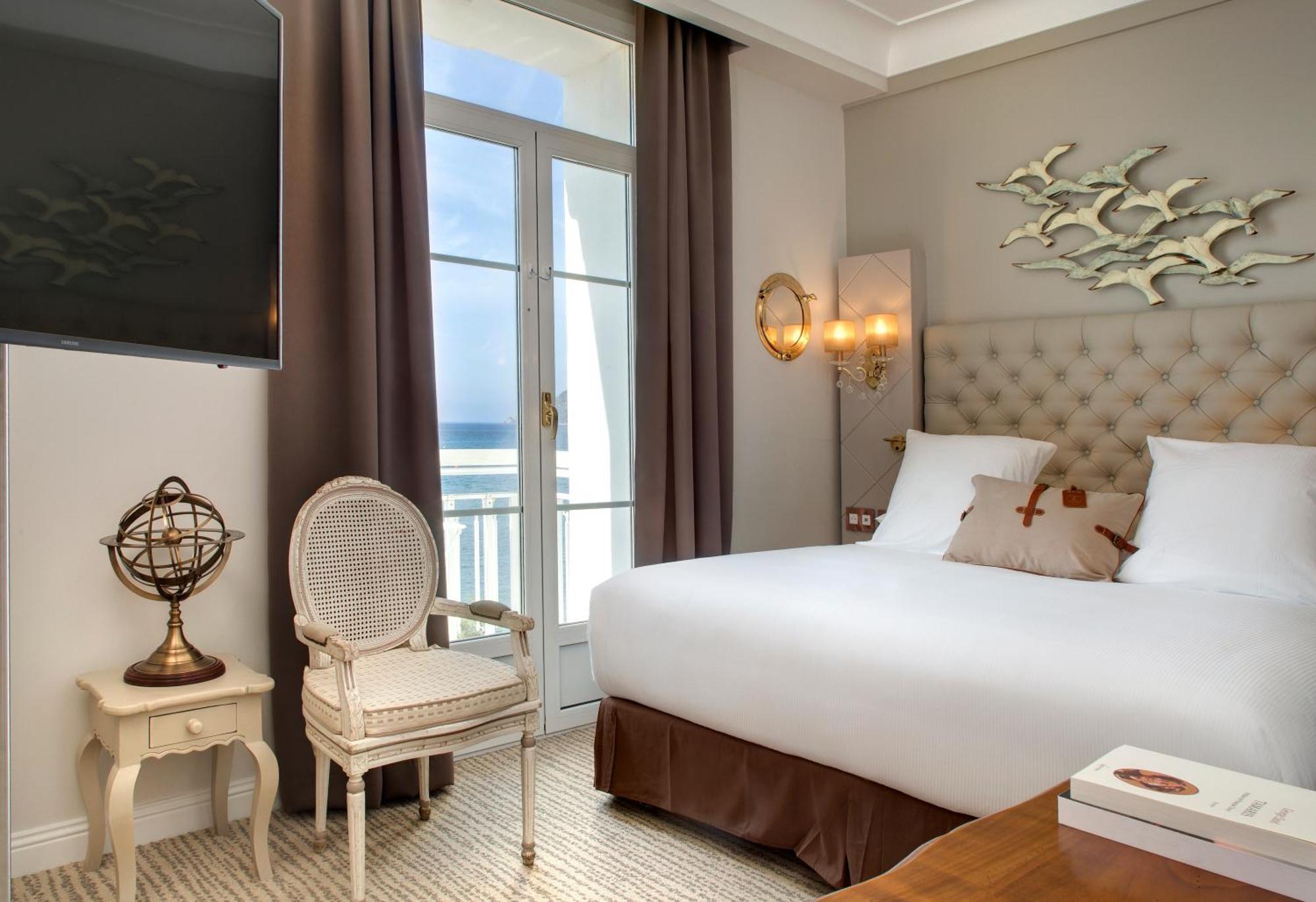 Grand Hotel Des Sablettes Plage, Curio Collection By Hilton La Seyne-sur-Mer Buitenkant foto