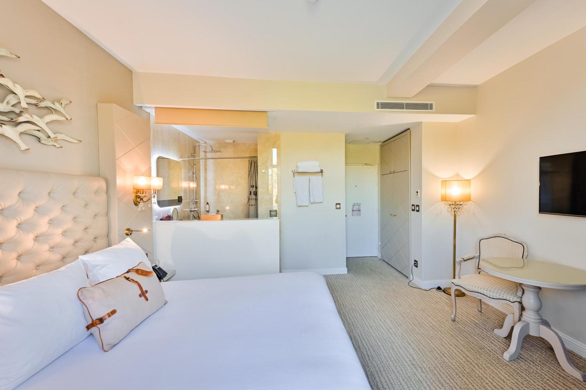 Grand Hotel Des Sablettes Plage, Curio Collection By Hilton La Seyne-sur-Mer Buitenkant foto